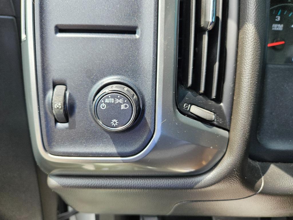 2018 Chevrolet Silverado 1500 LT - Photo 15