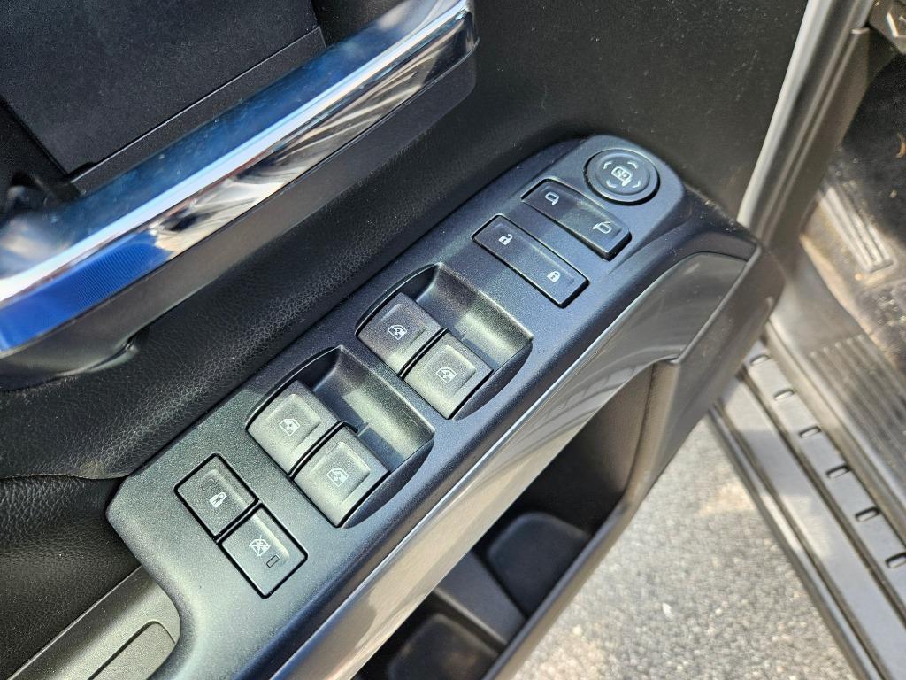 2018 Chevrolet Silverado 1500 LT - Photo 11