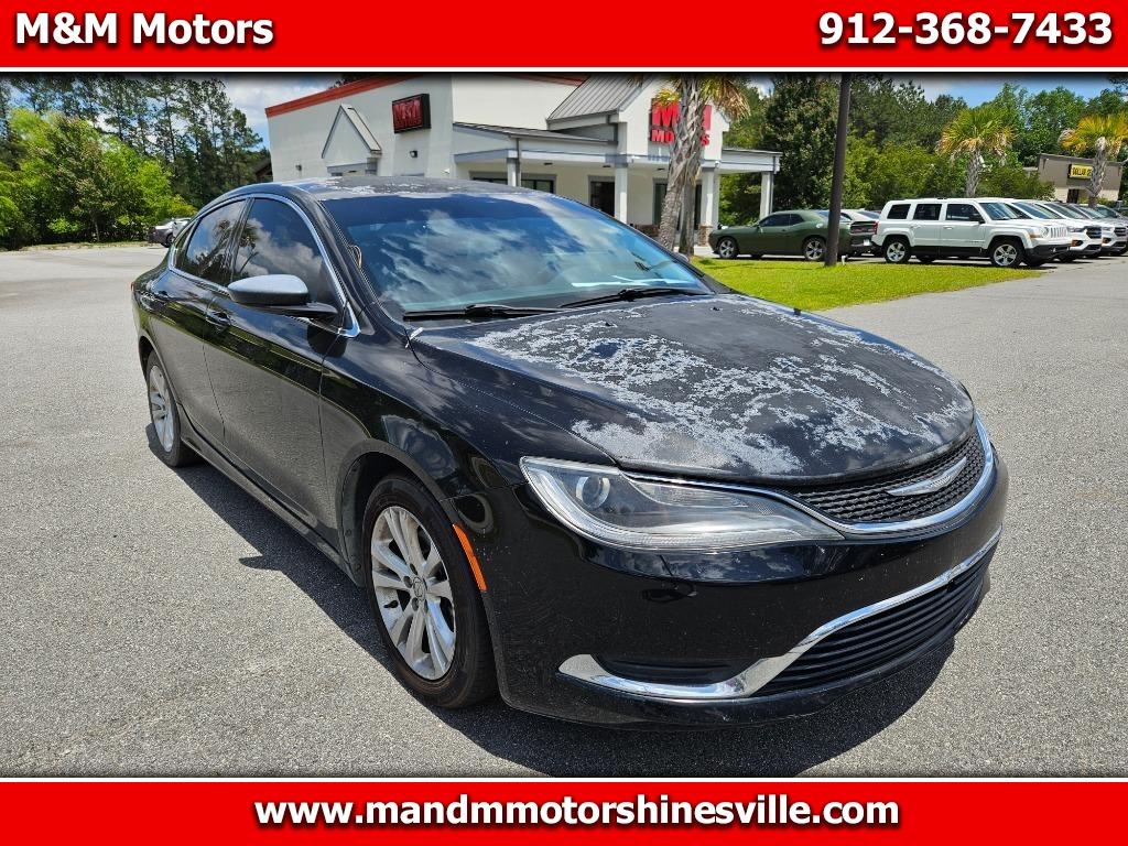 2015 Chrysler 200 Limited's photo